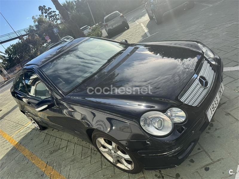 Negro Usado 2005 Mercedes C220 Berlina | 2800 € (Buen precio) - Imagen 1/2