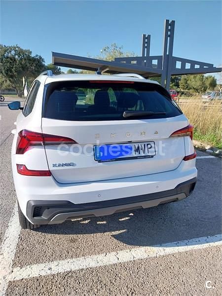 Usado Skoda Kamiq Selection 115 CV (84 kW) 2024 Blanco SUV