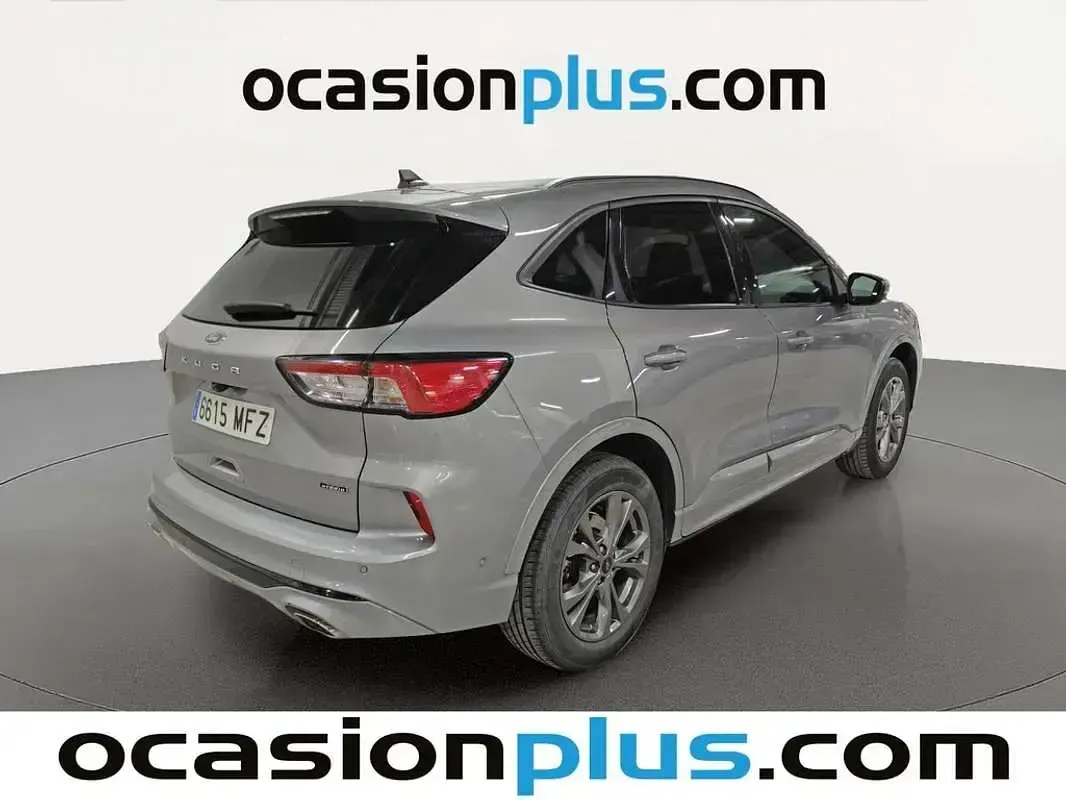 Usado Ford Kuga ST-Line 226 CV (166 kW) 2023 Gris SUV