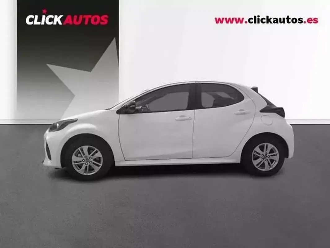 Begagnad Mazda 2 Center-Line 117 HK (86 kW) 2025 Vit Halvkombi