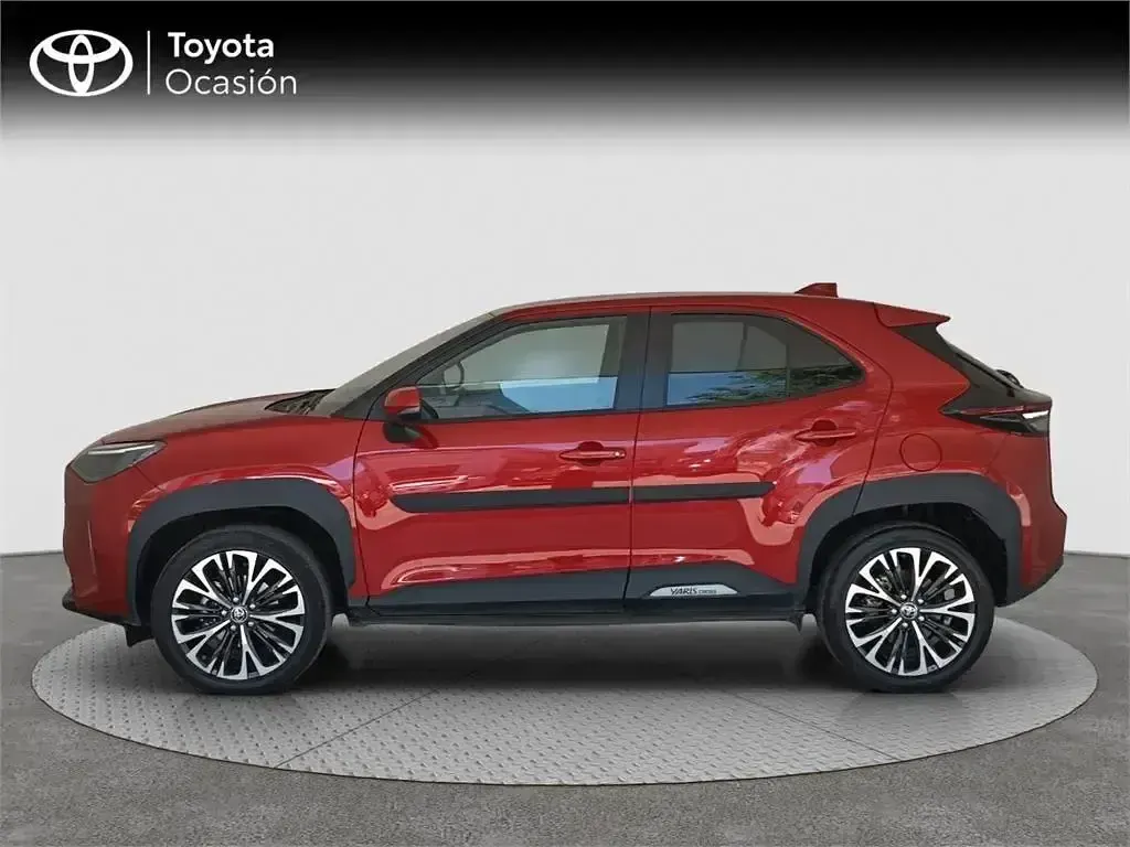 Usado Toyota Yaris Cross Style 116 CV (85 kW) 2022 Rojo SUV