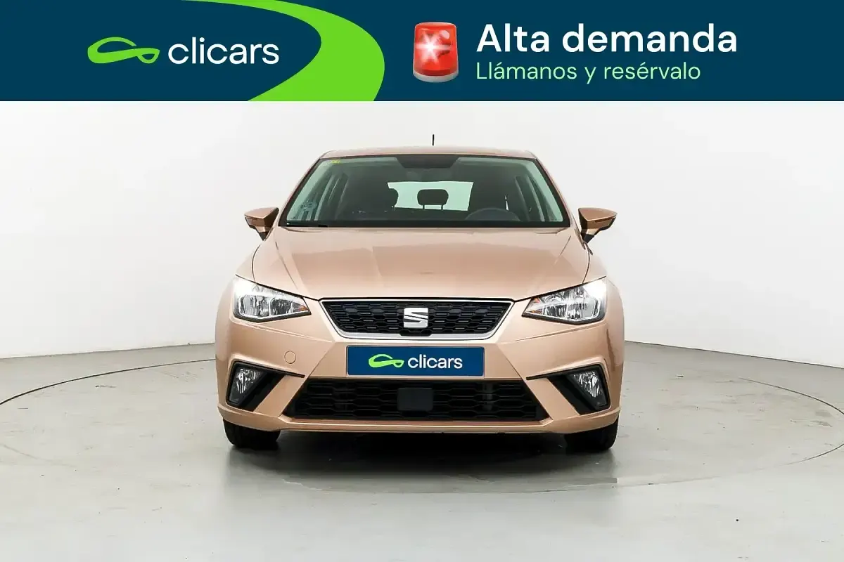 Usado Seat Ibiza Style 95 CV (69 kW) 2018 Beige Utilitario