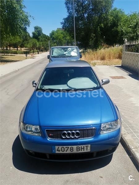 Usado Audi A3 Ambition 110 CV (80 kW) 2001 Azul Berlina