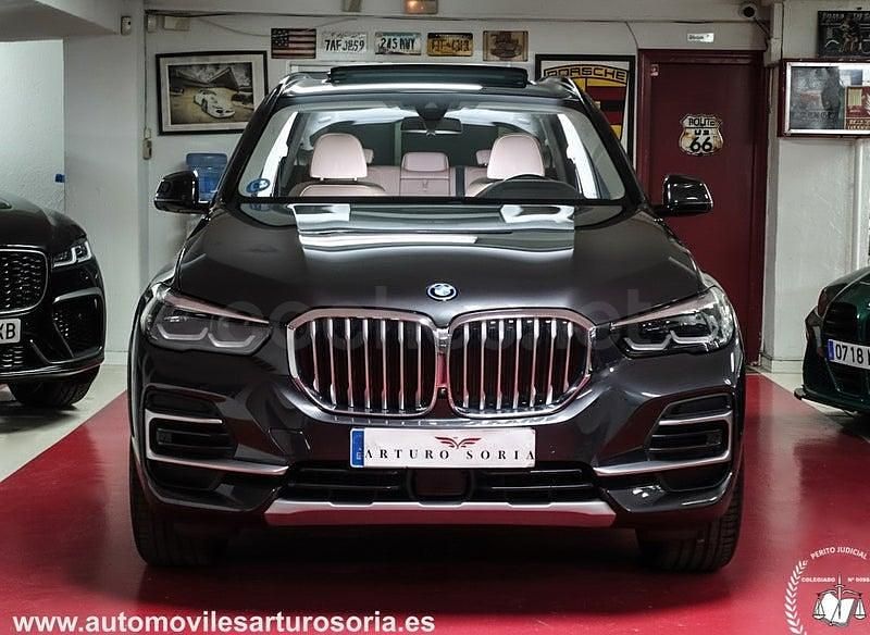 Usado BMW X5 Comfort Edition 394 CV (289 kW) 2022 Gris / plata SUV