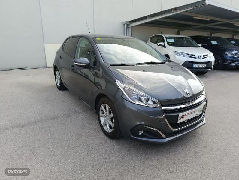 Usado Peugeot 208 Active 82 CV (60 kW) 2015 Utilitario