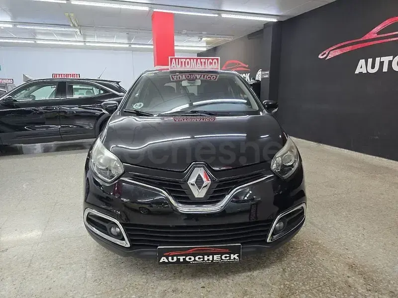 Usado Renault Captur Zen 90 CV (66 kW) 2015 Negro SUV