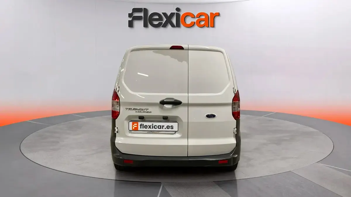 Usado Ford Transit Courier Titanium 101 CV (74 kW) 2021 Blanco Van