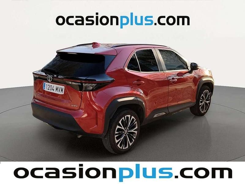 Usado Toyota Yaris Cross Style 132 CV (97 kW) 2024 Rojo SUV