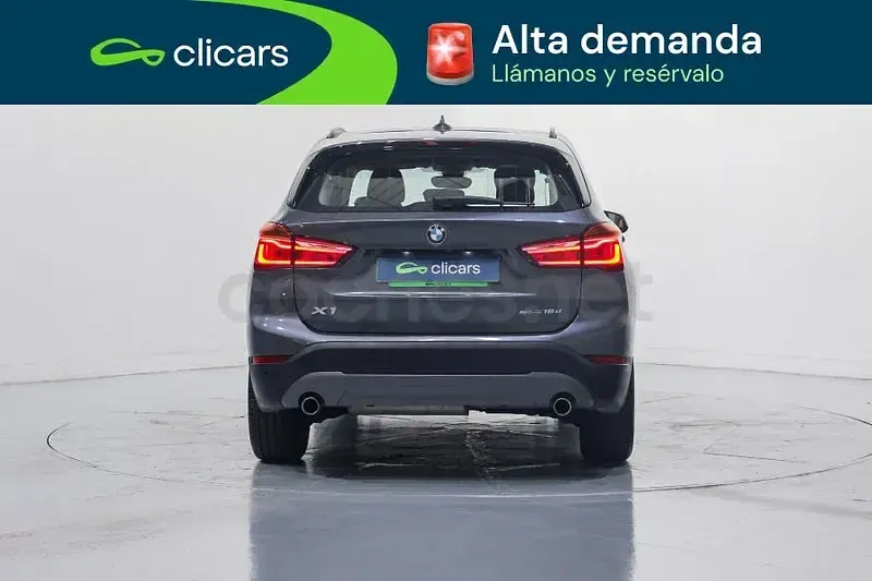 Usado BMW X1 150 CV (110 kW) 2018 Gris / plata SUV