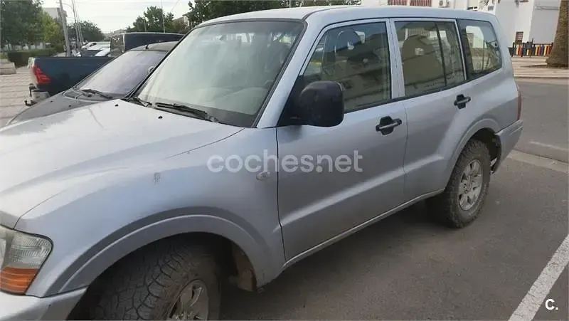 Usado Mitsubishi Montero 160 CV (117 kW) 2005 Gris / plata SUV