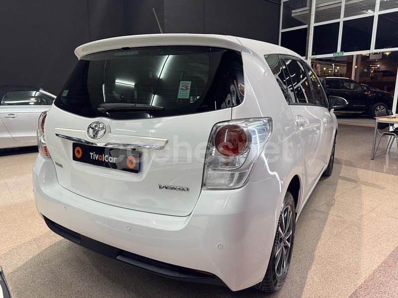 Usado Toyota Verso Comfort 112 CV (82 kW) 2015 Blanco Monovolumen
