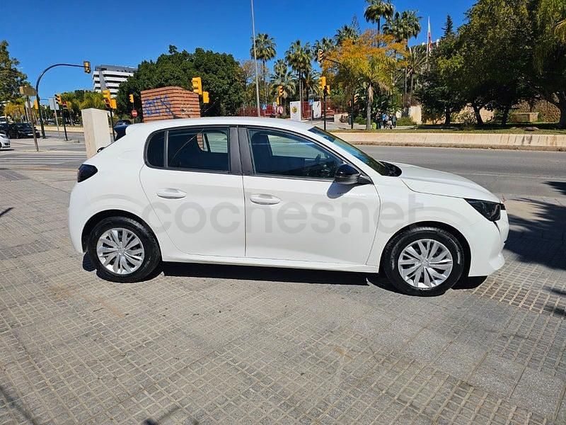 Usado Peugeot 208 Active 102 CV (75 kW) 2022 Blanco Utilitario