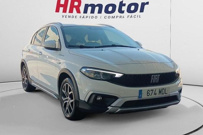 Usado 2023 Fiat Tipo Cross | 13.490 € (Precio justo) - Imagen 1/4