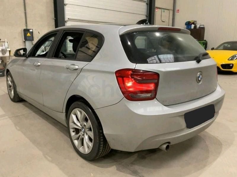 Usado BMW 114 95 CV (69 kW) 2014 Gris / plata Utilitario