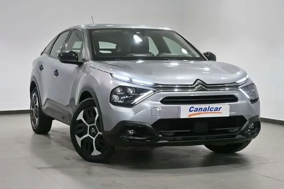 Usado Citroën C4 Feel 101 CV (74 kW) 2021 Gris Utilitario