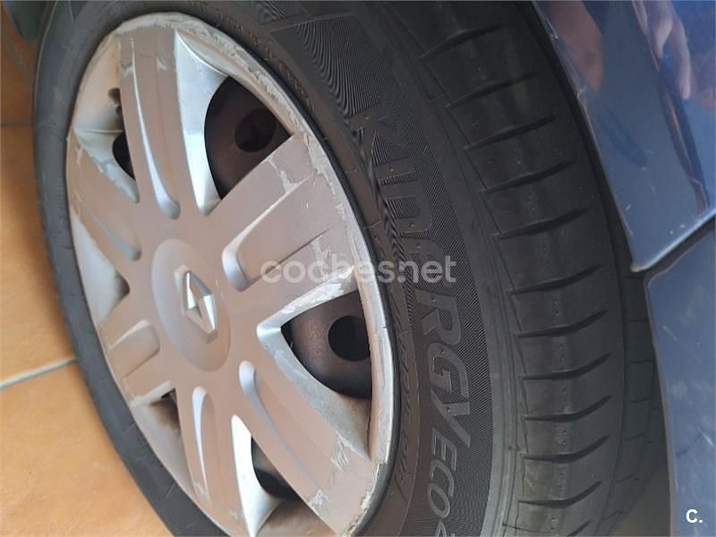 Azul Usado 2003 Renault Mégane II Authentique Berlina | 2199 € (Precio justo) - Imagen 1/4