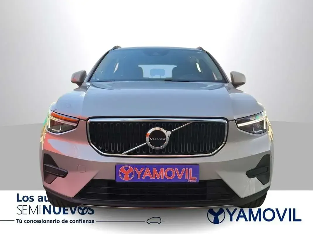 Usado Volvo XC40 129 CV (94 kW) 2022 Gris SUV