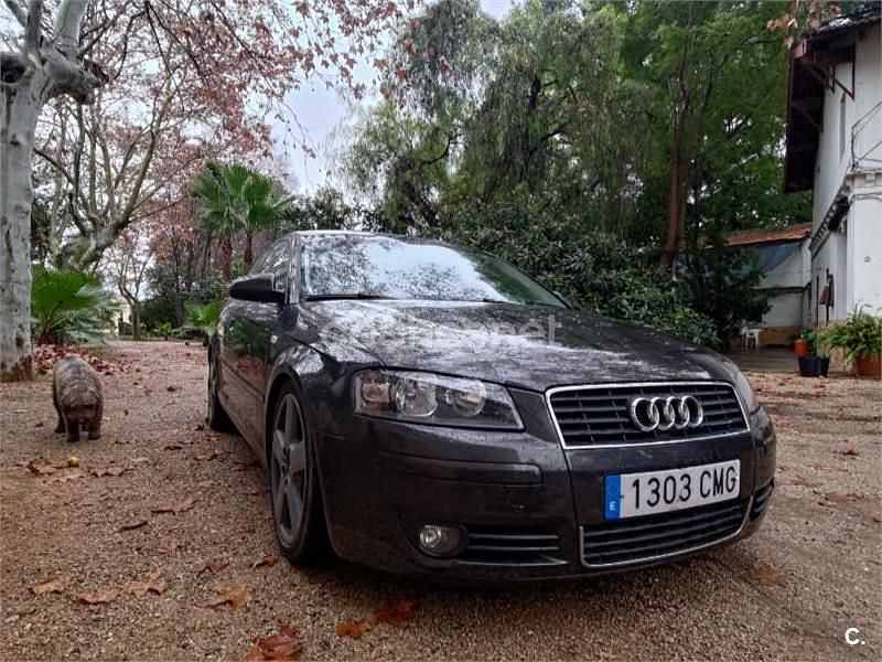 Gris / plata Usado 2003 Audi A3 Ambition Berlina | 3000 € (Precio justo) - Imagen 1/4