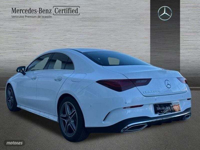 Usado Mercedes CLA200 AMG line 150 CV (110 kW) 2024 Blanco Coupe