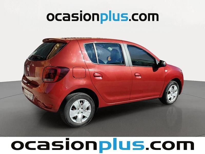 Usado Dacia Sandero Lauréate 90 CV (66 kW) 2017 Rojo Utilitario