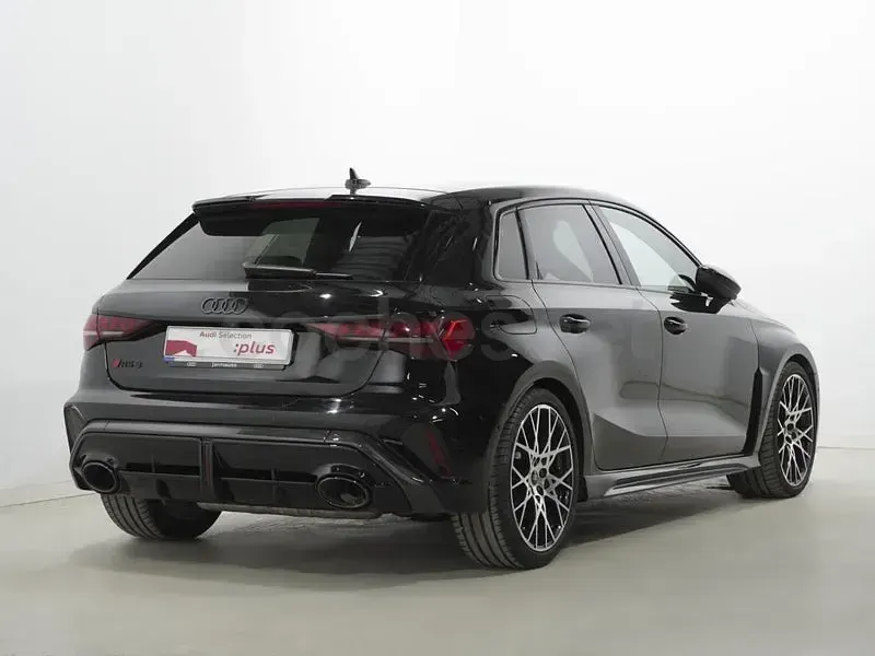 Usado Audi RS3 Premium 400 CV (294 kW) 2025 Negro Berlina