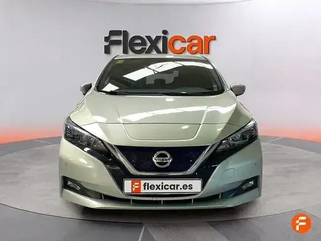 Usado Nissan Leaf Acenta 110 kW (150 CV) 2018 Azul Utilitario