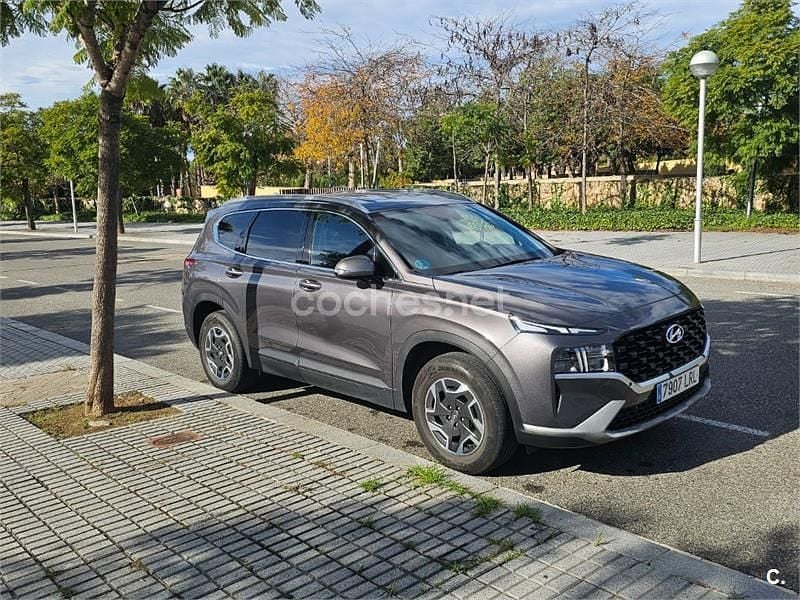 Usado Hyundai Santa Fe 230 CV (169 kW) 2021 Gris / plata SUV