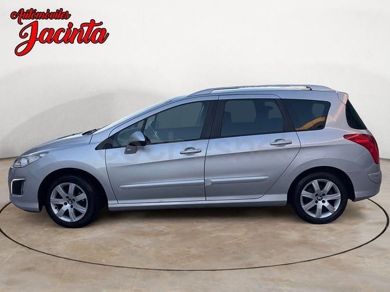 Usado Peugeot 308 SW Active 120 CV (88 kW) 2012 Gris / plata Familiar