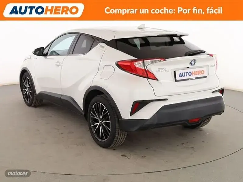 Usado Toyota C-HR Advance 122 CV (89 kW) 2018 Blanco SUV