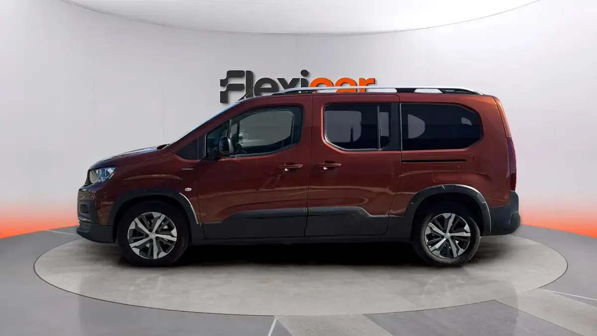 Usado Peugeot Rifter GT-line 131 CV (96 kW) 2019 Naranja Monovolumen