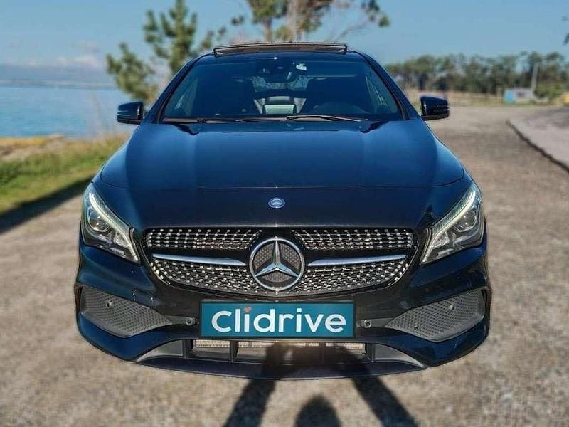 Usado Mercedes C220 Elegance 177 HP (130 kW) 2016 Preto Sedan