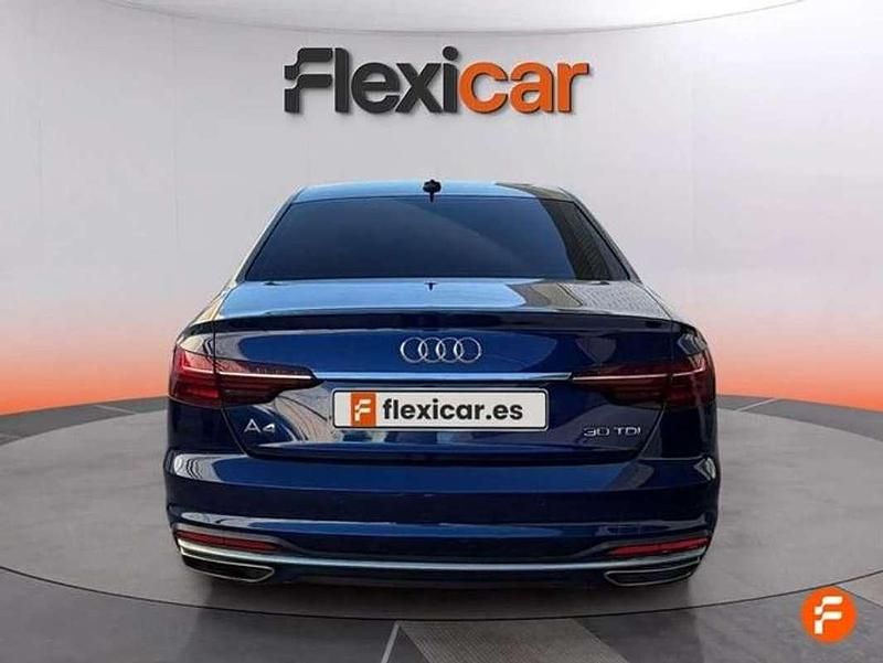 Usado Audi A4 Advanced Plus 136 CV (100 kW) 2022 Azul Berlina