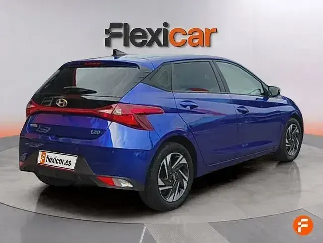 Usado Hyundai i20 84 CV (61 kW) 2022 Azul Utilitario