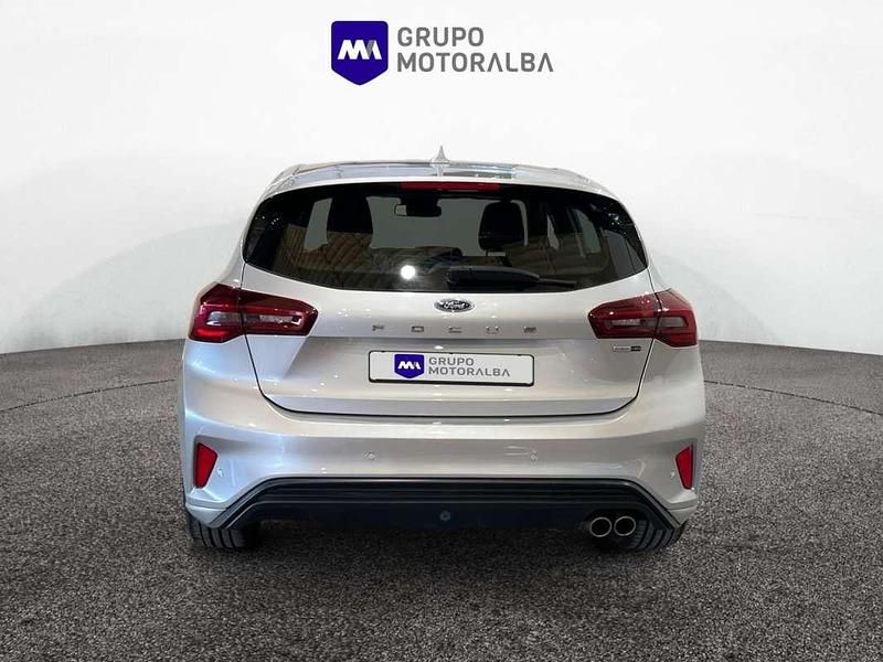 Usado Ford Focus ST-Line 125 CV (91 kW) 2023 Blanco Utilitario