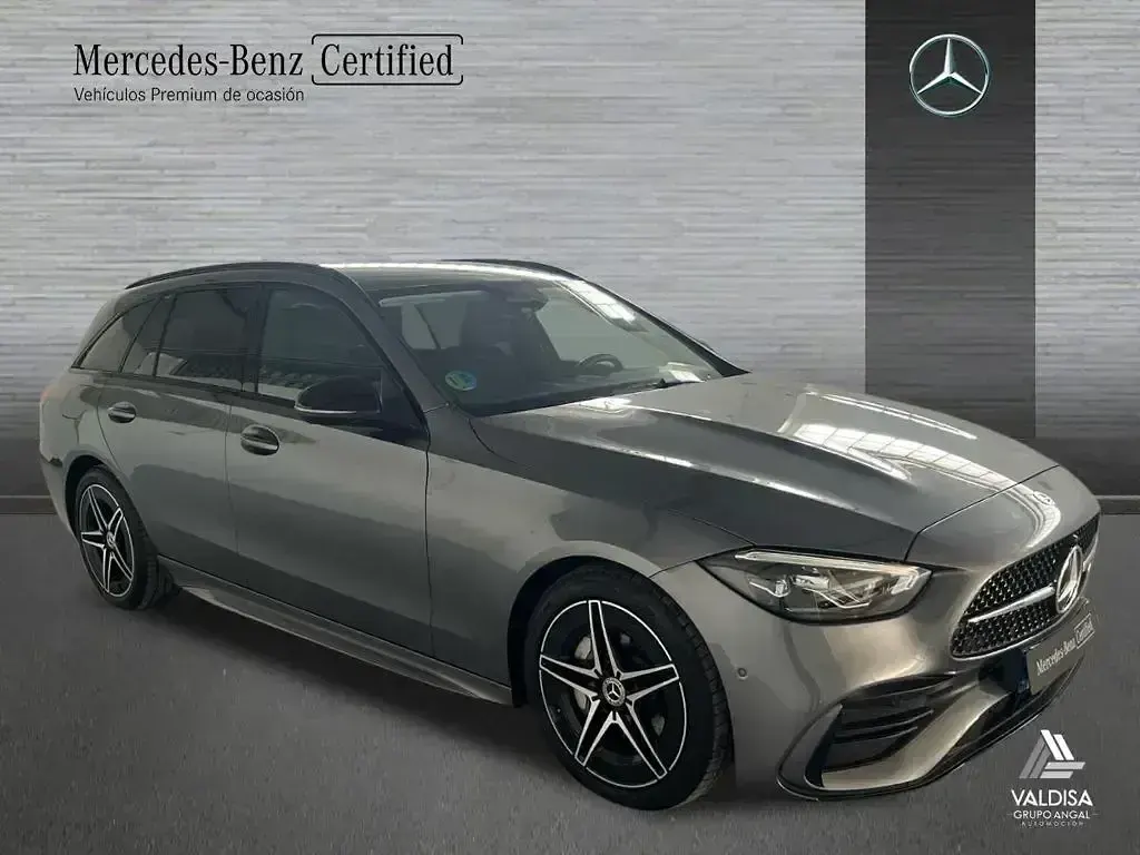Usado Mercedes C220 AMG line 200 CV (147 kW) 2024 Gris Familiar