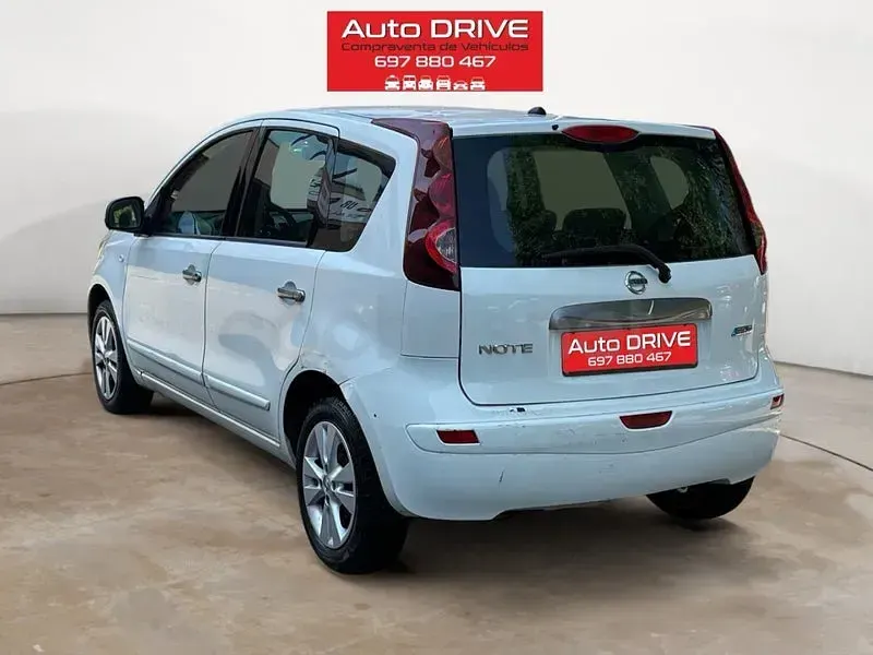 Usado Nissan Note Acenta 90 CV (66 kW) 2012 Blanco Utilitario