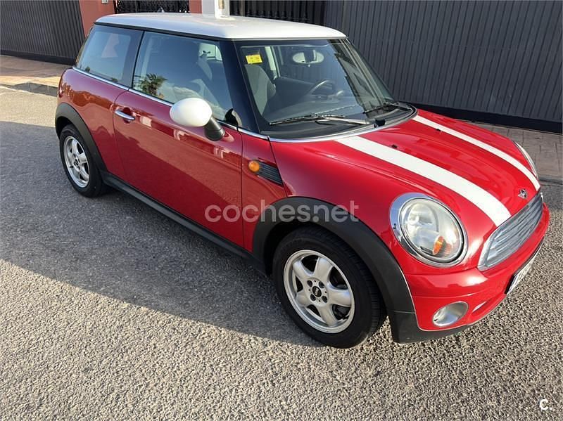 Usado Mini Cooper 120 CV (88 kW) 2007 Rojo Utilitario