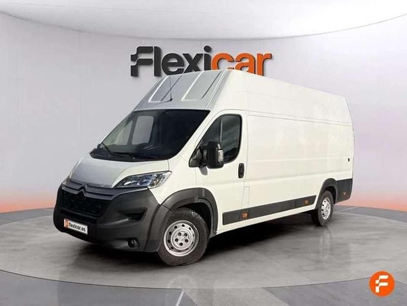Usado Citroën Jumper 140 CV (102 kW) 2020 Blanco Monovolumen