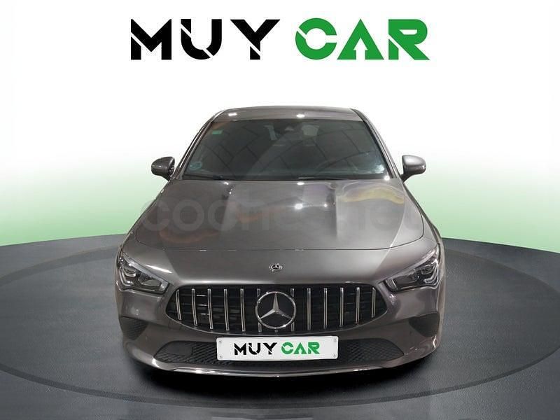 Usado Mercedes CLA200 163 CV (119 kW) 2019 Gris / plata Berlina