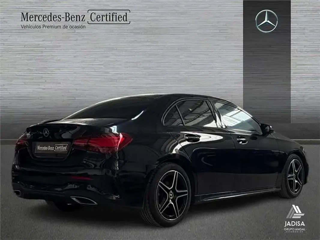 Usado Mercedes A180 136 CV (100 kW) 2024 Berlina