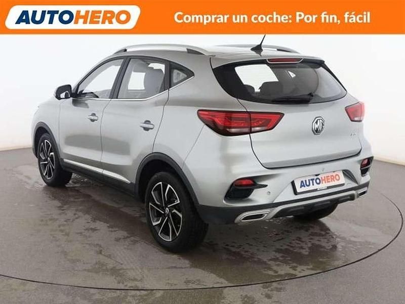 Usado MG ZS Luxury 111 CV (81 kW) 2024 Gris SUV