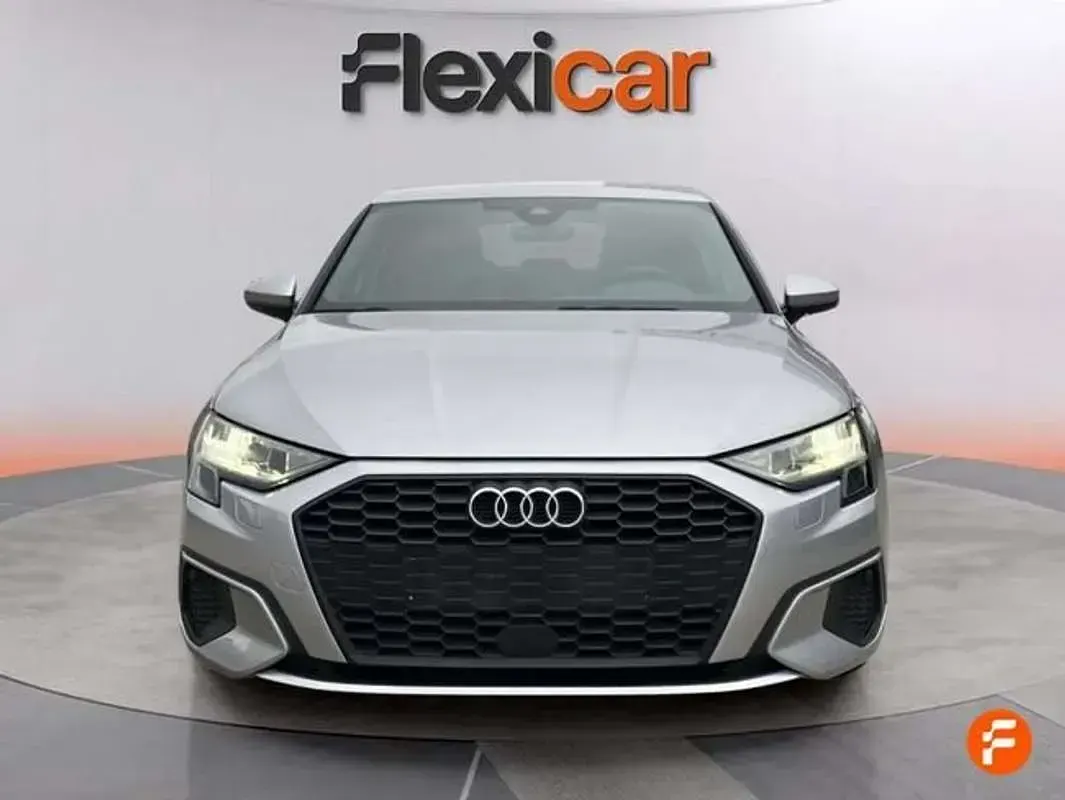 Usado Audi A3 Sportback 110 CV (80 kW) 2023 Gris Utilitario