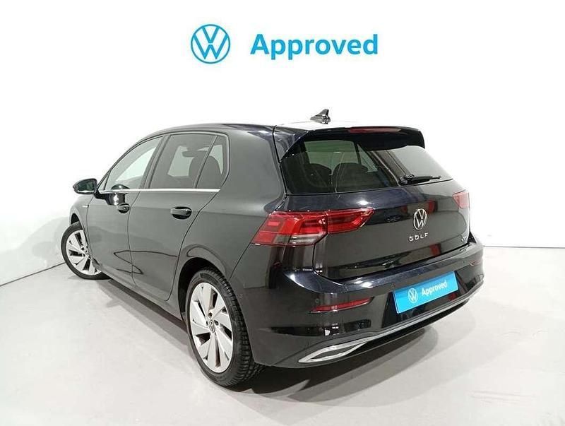 Usado VW Golf VII Style 150 CV (110 kW) 2020 Negro Utilitario