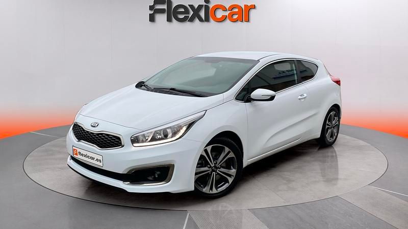 Usado Kia Ceed 136 CV (100 kW) 2018 Blanco Utilitario