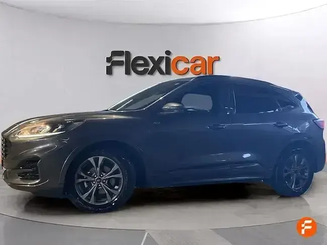 Usado Ford Kuga ST-Line 120 CV (88 kW) 2024 Gris SUV