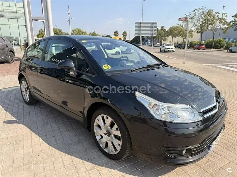 Usado Citroën C4 90 CV (66 kW) 2009 Negro Berlina