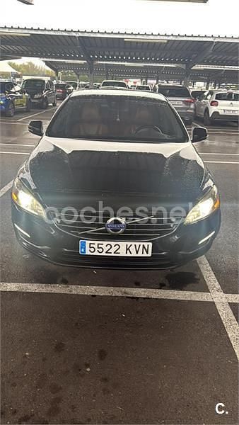 Usado Volvo V60 285 CV (209 kW) 2013 Negro Familiar