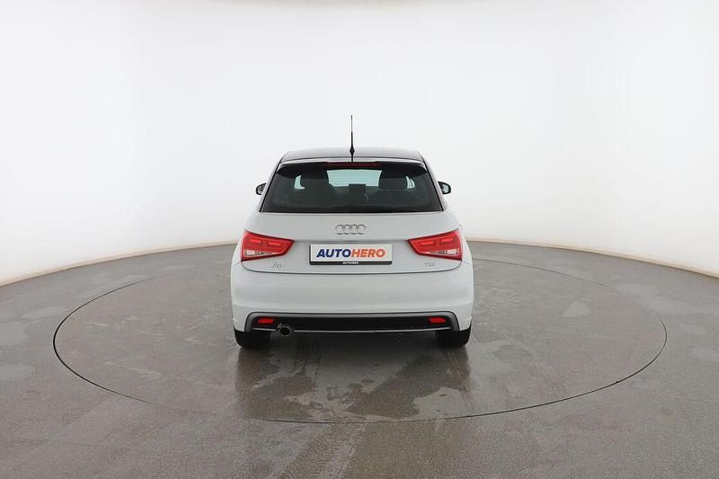 Usado Audi A1 Sportback Attraction 90 CV (66 kW) 2014 Blanco Utilitario