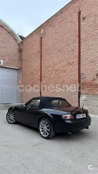 Usado Mazda MX5 Sportive 160 CV (117 kW) 2006 Negro Descapotable