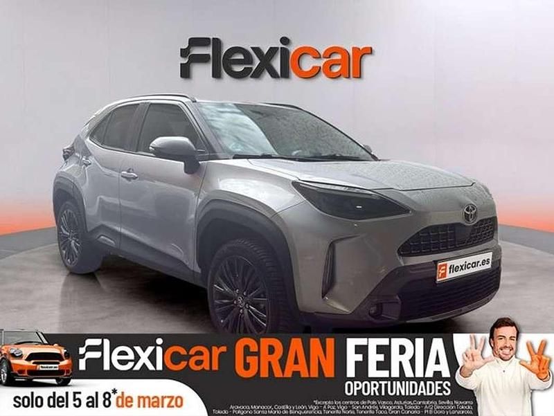 Usado Toyota Yaris Cross 116 CV (85 kW) 2023 Gris SUV